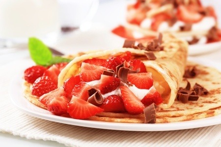 White-Chocolate-Chip-Crepes-with-Cream-Cheese-Filling
