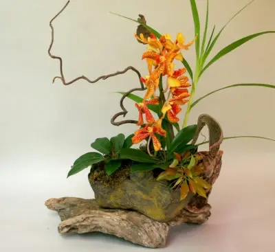 central-virginia-holiday-gift-guide-2016-spectrum-stone-designs-ikebana-by-mary-ann-burk