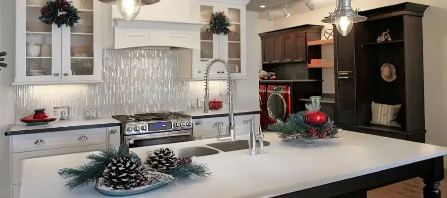 Virginia-Holiday-Decorating